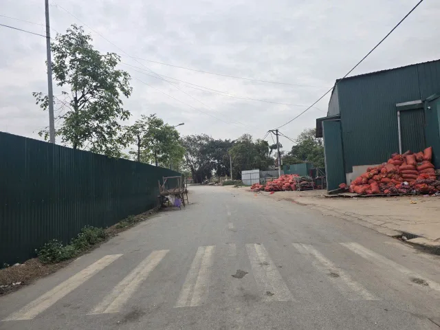 Bán đất khu 4.6ha lim. Lô góc dãy LK1 diện tích 112.5m mặt tiền 7.2m hướng đông nam & đông bắc. Xã tiên du tỉnh bắc ninh