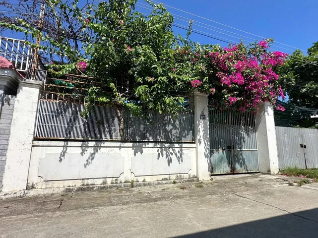 BÁN LÔ ĐẤT HẺM Ô TÔ ĐƯỜNG NGUYỄN XIỂN - VĨNH PHƯƠNG - PHƯỜNG BẮC NHA TRANG
- DT: 142m2 ngang 7,84m. DT thực tế : 157,8m2.