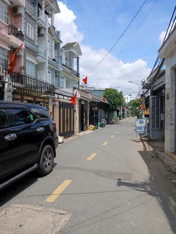 Bán nhà 1 Trệt 2 Lầu MT đường Số 8 P. Bình Hưng Hòa B quận Bình Tân TPHCM, DT: 4x20m.