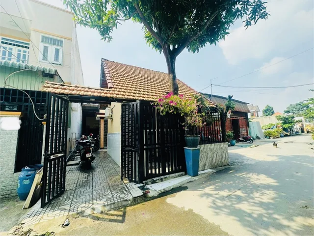 BÁN NHÀ ĐƯỜNG VÕ VĂN HÁT, LONG TRƯỜNG, QUẬN 9 - HẺM XE TẢI - 130m2 - GIÁ 7.7 TỶ