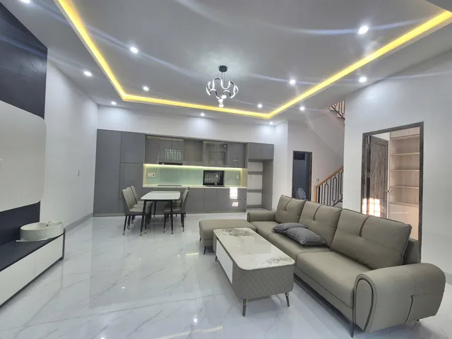 Bán nhà 2 tầng kiệtTrần Cao Vân - nhà cách đường chính chỉ 20m