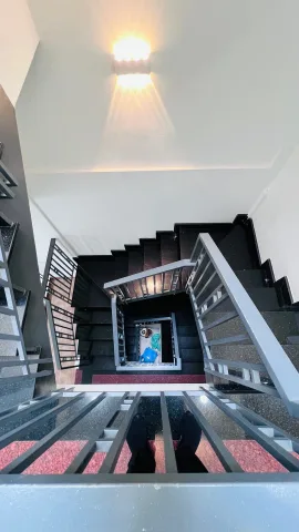 NHÀ VIP TÂN QUY 43,5m2 - ngang 4,3m - 4 tầng 5PN - 4 WC- NHỈNH 7 Tỷ