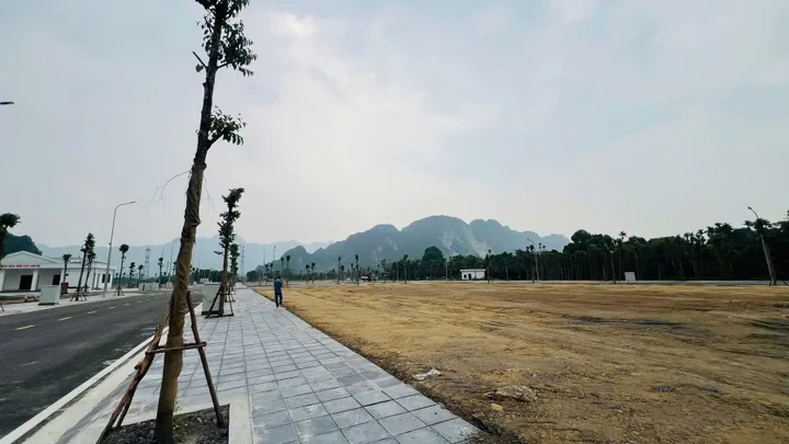 CẦN BÁN ĐẤT NỀN CHI NÊ – VỊ TRÍ ĐẸP