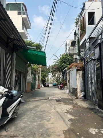 Hiếm, hẻm ô tô 5m; nhà 5 tầng ngay Kiều Đàm, Lotte Mart; 52m2 5PN; không quy hoạch
