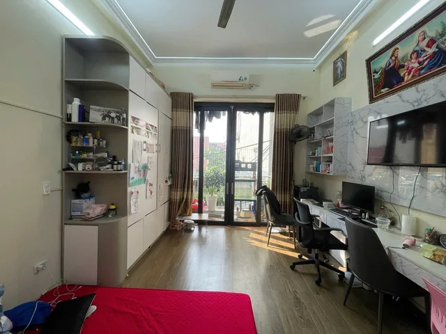 Bán Nhà Khương Trung. Thanh Xuân. Ô Tô. DT 46m2. MT 4m. 4 Tầng. Giá 14.2 Tỷ.