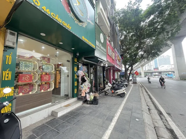 Bán nhà 29m² full thổ cư ngang 3.2m giá 28 tỷ tại Đường Cầu Giấy Phường Nghĩa Đô (MUA/BÁN BĐS nhắn tin Zalo 0862299066)