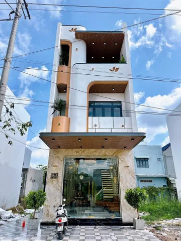 🔥🔥 Nhà 1 trệt 2 lầu mới đẹp tại trục chính lộ số 65 D1  KDC Hồng Loan - Cần Thơ