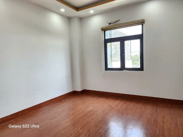 BÁN NHÀ ĐƯỜNG LÃ XUÂN OAI, LONG TRƯỜNG - 67m2 - 4 TẦNG - GIÁ 6.2 TỶ