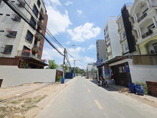 BÁN ĐẤT ĐƯỜNG VÕ VĂN HÁT, LONG TRƯỜNG, QUẬN 9 - 100m2 - GIÁ 6.5 TỶ