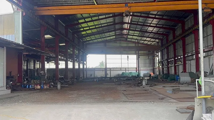 Bán kho 2389m2 có 1300m2 SKC, ngang 22m nở hậu, MT 835D, Long Hoà, Cần Đước, Long An