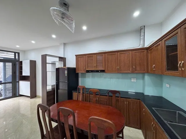 Siêu hiếm! bán nhà 5 tầng Phú Mỹ dân xây kiên cố, ra phố vài bước chân, mới 95 % giá 7.X tỷ