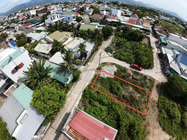 TĐC diên Toàn , cách TP Nha Trang chưa tới 5km Diện Tích 122,9m2 full thổ cư ngang 7m