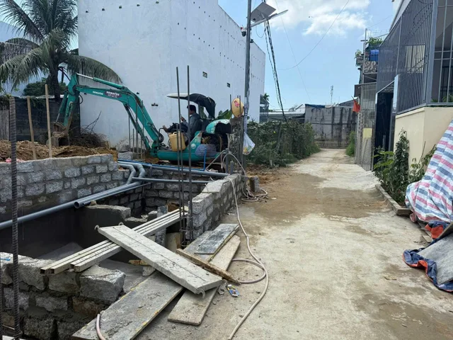 Hàng Hiếm Sót lại lô đất Vĩnh Thạnh-Phường Tây Nha trang, sau lưng uỷ ban Diện tích: 71,2m2 ngang 7m nở hậu