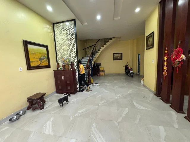 Bán nhà 100m² full thổ cư ngang 8m giá 8.9 tỷ tại Phường Linh Xuân