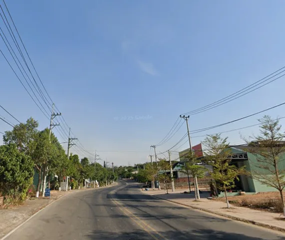 Bán nhà riêng mặt tiền đường Trần Hưng Đạo, Sa Thầy, 4,1 tỷ, 100m2, Chính chủ,