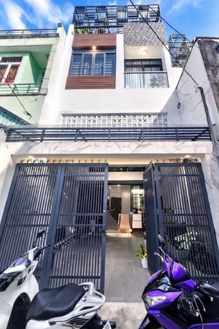 NHÀ GẦN COOPMART PHÚ LÂM - TỈNH LỘ 10 – XE HƠI NGỦ NHÀ – 4 TẦNG – 5.65 TỶ