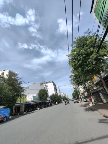Mặt tiền kinh doanh đỉnh Âu Cơ - Lạc Long Quân