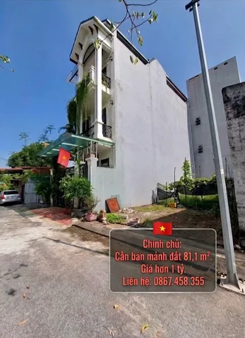 Bố mẹ e cần bán gấp mảnh đất ở Chương Mỹ Hà Nội Diện tích 81,1m2 chỉ hơn 1tỷ 
Đường trước đất ô tô đi lại thoải mái .