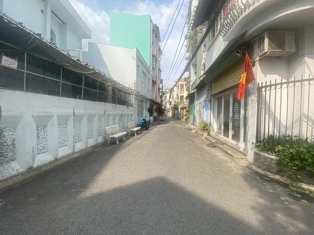 Bán nhà 40m² full thổ cư ngang 4m giá 8.8 tỷ tại Phường 02 Quận Tân Bình