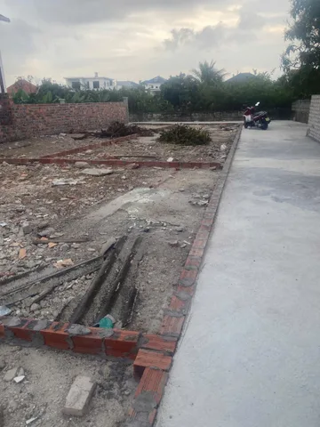 4 lô Quảng Thanh đường thông
Giá : 1,x tỷ nhỏ xinh 
Lh 0898266583
