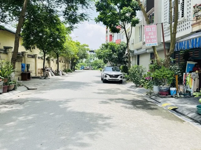 ĐẤT PHÂN LÔ VIỆT HƯNG - 65M2 - VIEW HỒ CÔNG VIÊN - Ô TÔ TẢI TRÁNH - GIÁ ĐẦU TƯ  0372311369