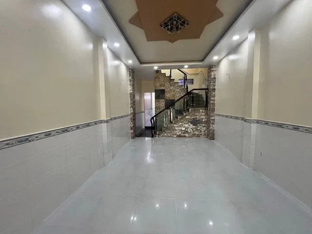 Bán nhà 108.9m² full thổ cư ngang 4m giá 6.95 tỷ tại Phường Bình Tân