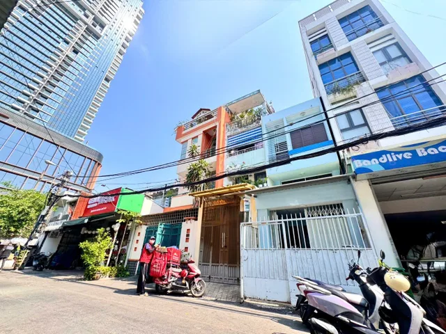 BÁN NHÀ 5 TẦNG MẶT TIỀN HXH 8M Đ.NGUYỄN TRÃI, NGUYỄN CƯ TRINH, QUẬN 1- DT 4,1M*17M VUÔNG VỨC- HDT ĐỀU 50TR/TH- 0938676685 GIANG GIANG