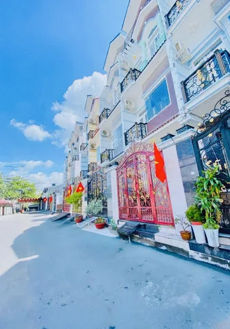 NHÀ ĐẸP 4 TẦNG – AN DƯƠNG VƯƠNG P16 Q8 – GIÁ NHỈNH 6 TỶ