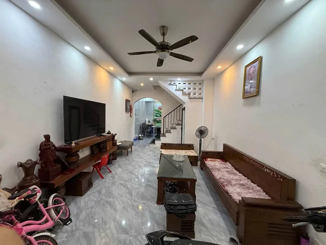 CỰC HIẾM! Nguyễn Văn Huyên gần 50m2, chỉ 11.x tỷ, 2 thoáng, sát CV Nghĩa Đô