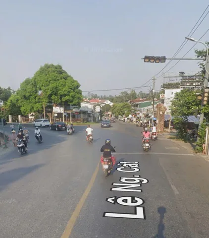Bán nhà 2 tầng mặt tiền Lê Ngô Cát- phường Trường An Đoạn sát Đàn Nam Giao