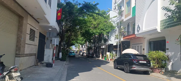 Bán nhà 60m² full thổ cư ngang 4m giá 7 tỷ tại Phường Nam Nha Trang