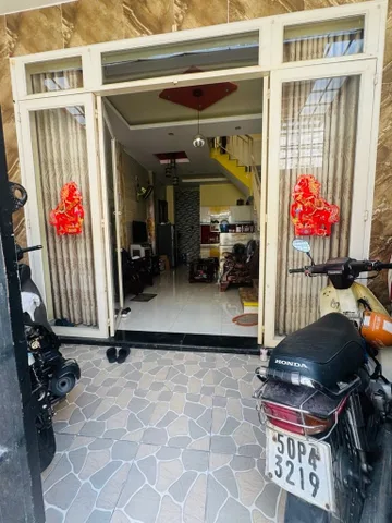 NHÀ ĐẸP TÂN BÌNH - 3 TẦNG - DT 4.3X10 - CÁCH MT 15M - GIÁ 7.x TỶ