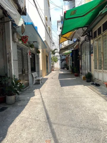 FULL NỘI THẤT CAO CẤP - KHU BÀU CÁT - ĐẦY ĐỦ CÔNG NĂNG - NHỈNH 8 TỶ