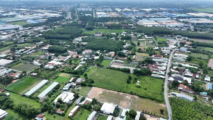 Đất full thổ cư, 88.9m2, SHR, cách cổng KCN 700m, P. An Tịnh. Giá 845tr.