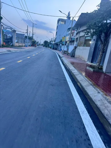 NGỘP QUÁ NGỘP, bán lô đất mt đường kênh tiêu bà điểm 1, 2 sẹc Phan Văn Hớn DT 90m2, xã Bà Điểm, huyện Hóc Môn.
