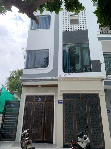 BÁN NHÀ 1 TRỆT 2 LẦU HẺM XE MÁY TRẦN HƯNG ĐẠO, GẦN BIỂN BÃI TRƯỚC, CÔNG VIÊN
