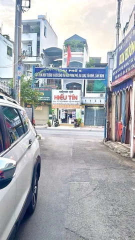 NHÀ HẺM XE TẢI 6M – 752 LẠC LONG QUÂN – P9 TÂN BÌNH