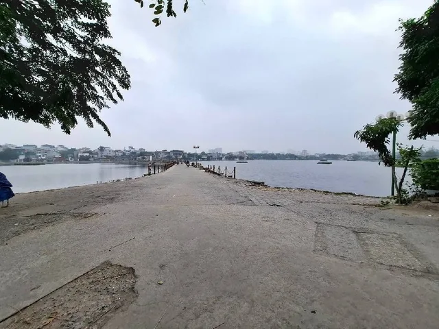 🌈KHƯƠNG TRUNG- 1 NHÀ RA Ô TÔ- 4 TẦNG DÂN XÂY - 40m2 - 10.3 TỶ🌈
📍 Vị trí trung tâm, gần trường chợ
