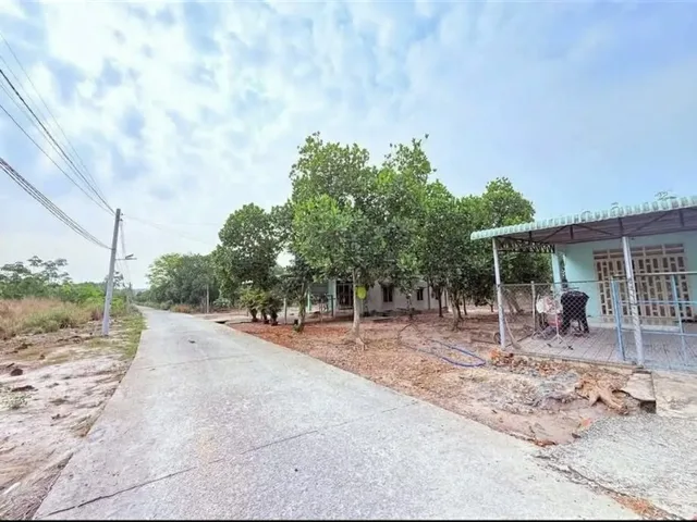 Bán đất 1000m² có sẵn 100m² thổ cư ngang 5m giá 485 triệu tại Phường Minh Hưng