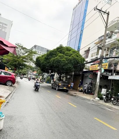 Nhà 4 tầng, mặt tiền Bạch Đằng 2, Tân Sơn Hòa, 111m2, chỉ 23.x tỷ TL