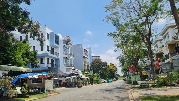Mặt tiền KDC cao cấp Dương Hồng, đẹp 4 tầng (10*19m) chỉ 23 tỷ.