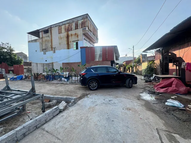 Bán 80m2 đất Kim Thiều đường 2 ô tô tránh nhau giá chỉ hơn 3 tỷ đẹp