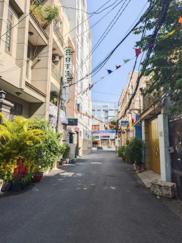 Chính chủ cần bán Phạm Văn Đồng 2,1ty/43,6m2 Bình Thạnh. Nhà full nội thất, pháp lý đầy đủ