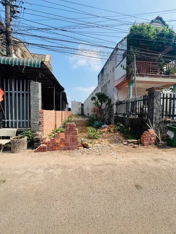 Bán đất 175m² có sẵn 100m² thổ cư ngang 5m giá 1.75 tỷ tại Đường Tây Hòa 6 Xã Hưng Thịnh