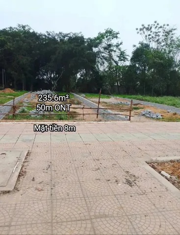 383m - mặt tiền bám đường 8m , đường đôi vào KCN rộng 32m