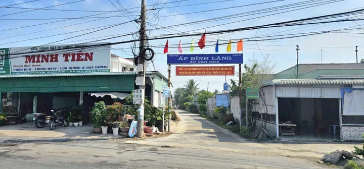 Bán nền thổ cư 5x28,5 mt đan 4m cách TL833 trường học 1km tại xã Tân Trụ Tỉnh Tây Ninh