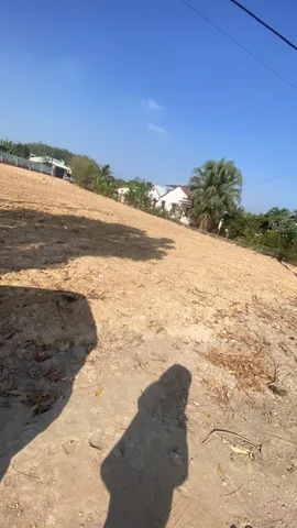 🌿 Bỏ phố về vườn chỉ với hơn 2tr/m² – đáng không?
Một nơi để:
✔️ Nghỉ ngơi cuối tuần
✔️ Trồng rau sạch, sống thoáng
✔️ Làm nhà vườn, homestay mini
📐 1000m² – không gian rộng
🛣 Đường nhựa – đi lại dễ
📍 Gần BX Củ Chi, KCN Tây Bắc
📄 Sổ riêng – sở hữu