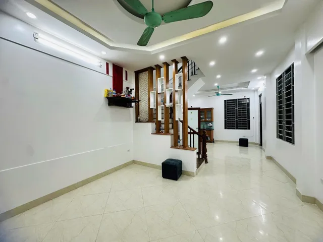 BÁN NHÀ VÕNG THỊ, TÂY HỒ, DIỆN TÍCH RỘNG, NHIỀU PHÒNG, 3 MẶT THOÁNG