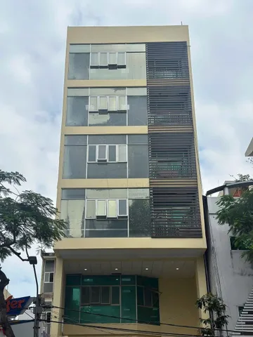 CHO THUÊ TÒA NHÀ MẶT TIỀN ĐƯỜNG TRẦN HƯNG ĐẠO 6 TẦNG