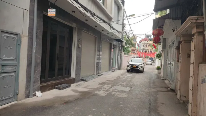 Bán nhà đẹp Khai Sơn Ngọc Thụy- Dân xây- Thang máy- oto tránh- view hồ 45m 6 tầng 13,x tỷ(TL)